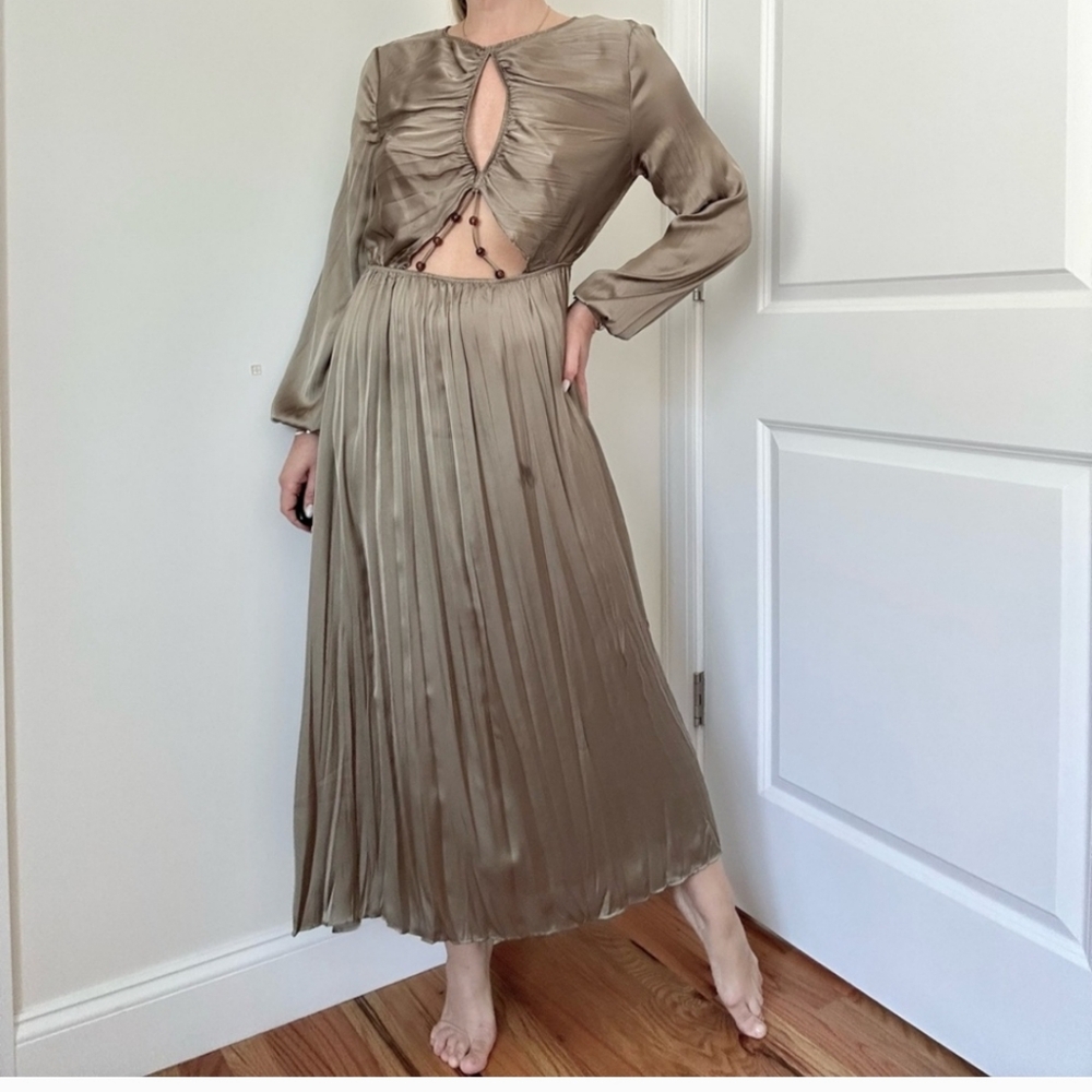 Cutout long-sleeved silky maxi dress